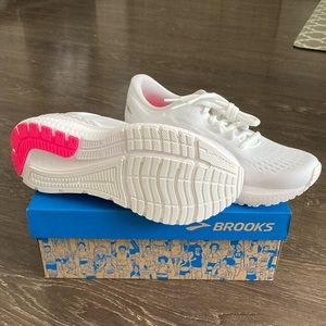 NWT Brooks Glycerin GTS 19